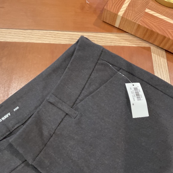 Old navy pixie pants size 8 - Picture 3 of 4